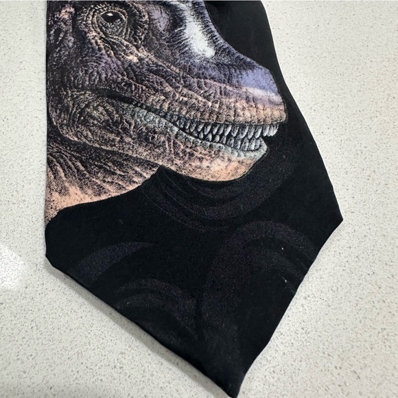 Vintage Jurassic park brachiosaurus 100% Italian silk tie - Picture 5 of 16